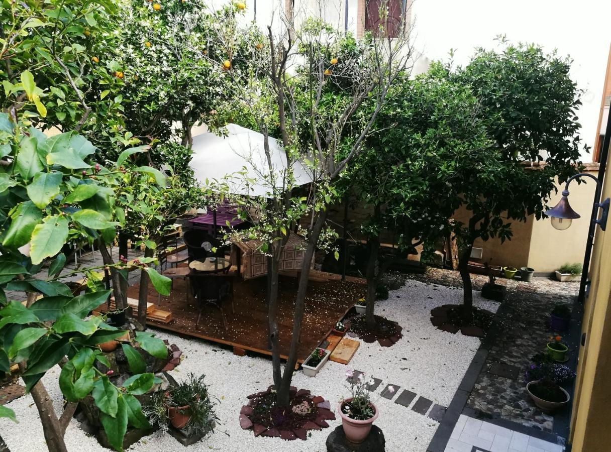 La Corte Di Lucina Terralba Exterior photo